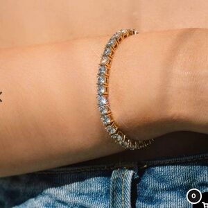 Elegant Gold Tennis bracelet